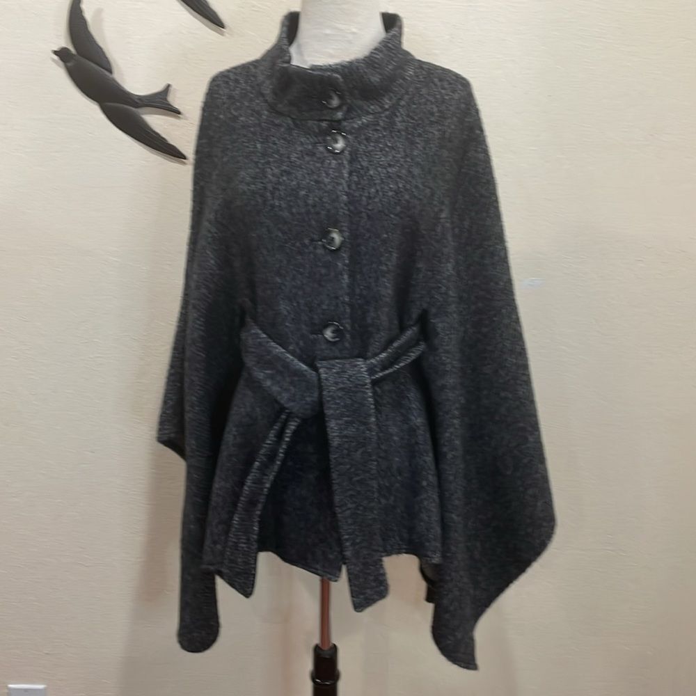 Blarney Woollen Mills Maggi Wool Cape Gray Black - O/S - NWOT - $298.00 - Picture 14 of 16